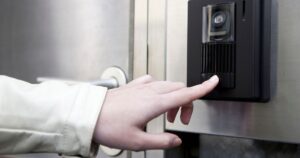 債権回収-訪問-土日