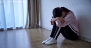 給料差し押さえ-生活できない-知恵袋